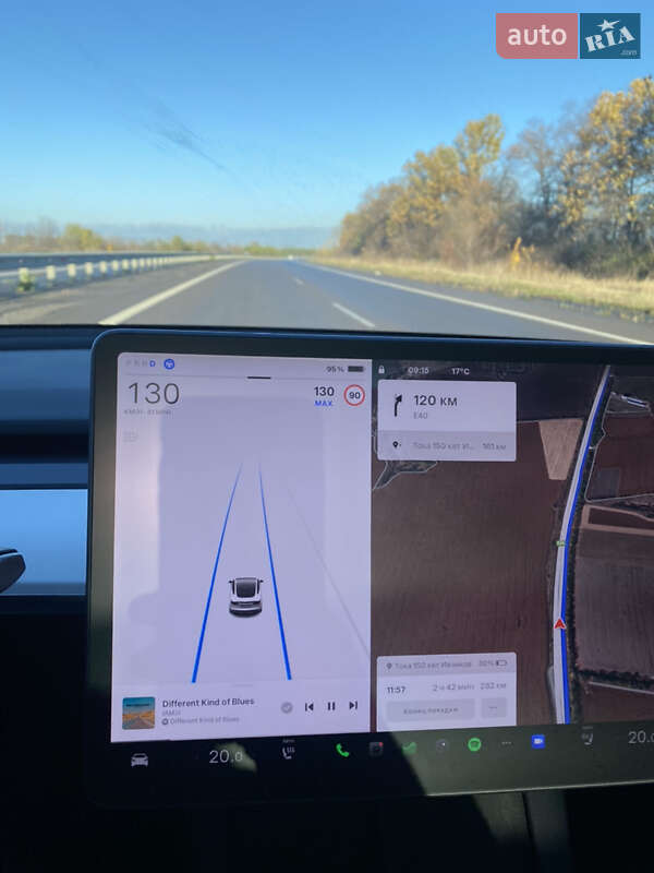 Седан Tesla Model 3 2022 в Полтаве