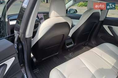 Седан Tesla Model 3 2018 в 
