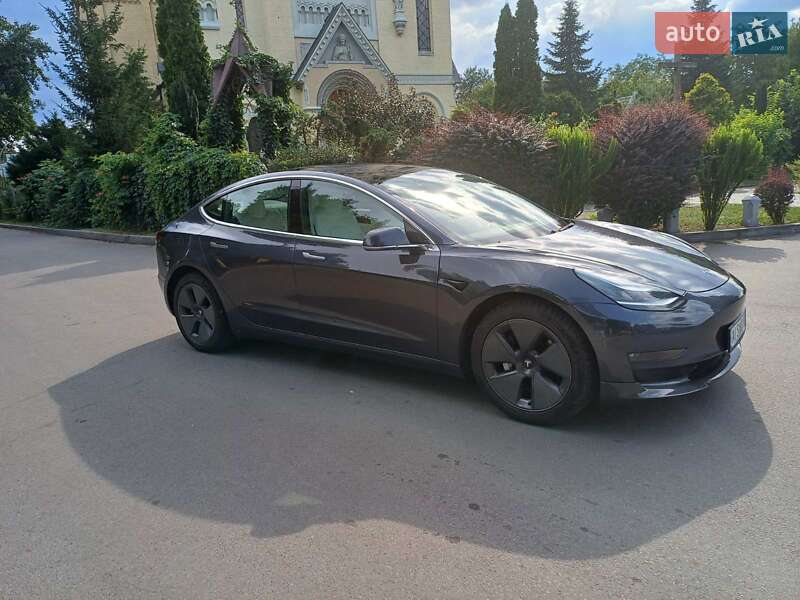 Tesla Model 3 2018
