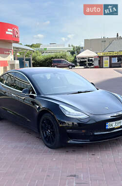 Седан Tesla Model 3 2018 в 