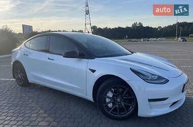 Седан Tesla Model 3 2019 в 