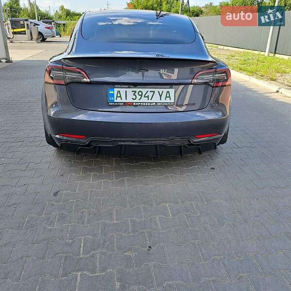 Седан Tesla Model 3 2021 в Ірпені