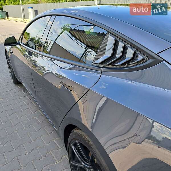 Седан Tesla Model 3 2021 в Ірпені