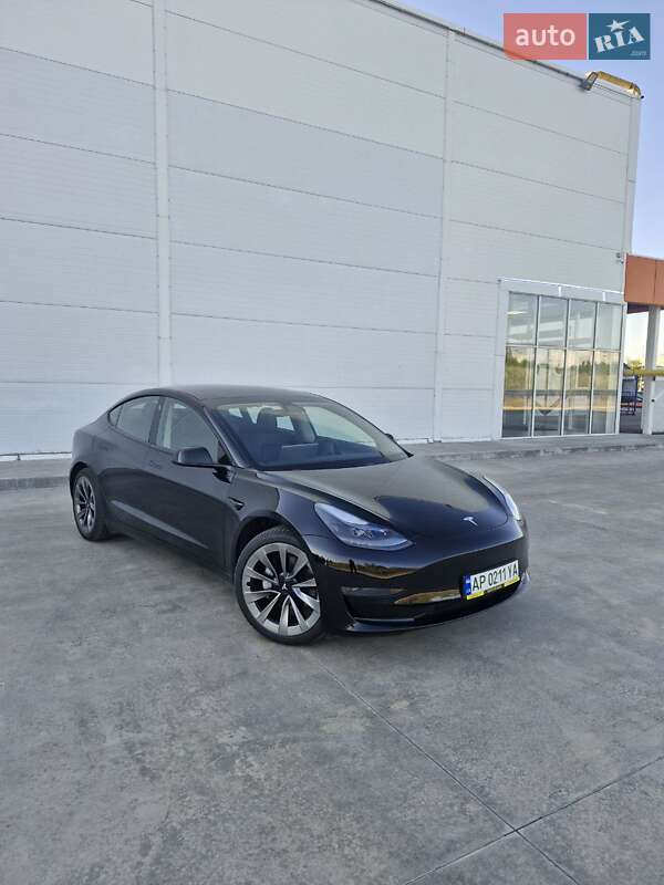 Седан Tesla Model 3 2021 в Дніпрі