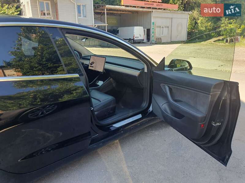 Седан Tesla Model 3 2018 в Хмельницькому