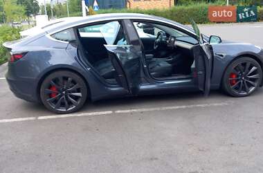 Седан Tesla Model 3 2019 в 