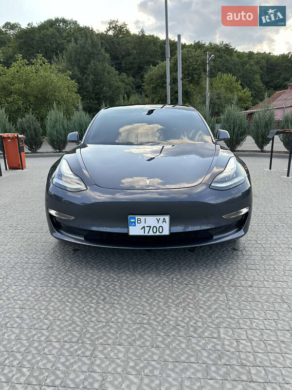 Седан Tesla Model 3 2020 в Полтаве