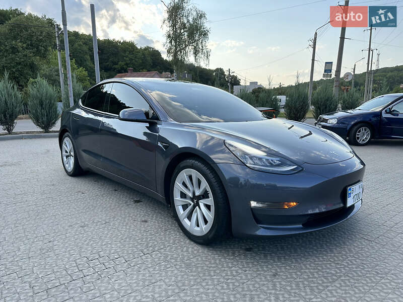 Седан Tesla Model 3 2020 в Полтаве