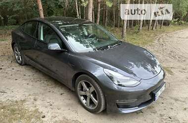 Седан Tesla Model 3 2022 в Києві