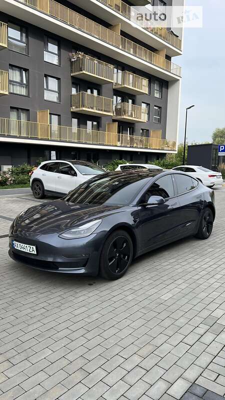 Седан Tesla Model 3 2021 в Харькове