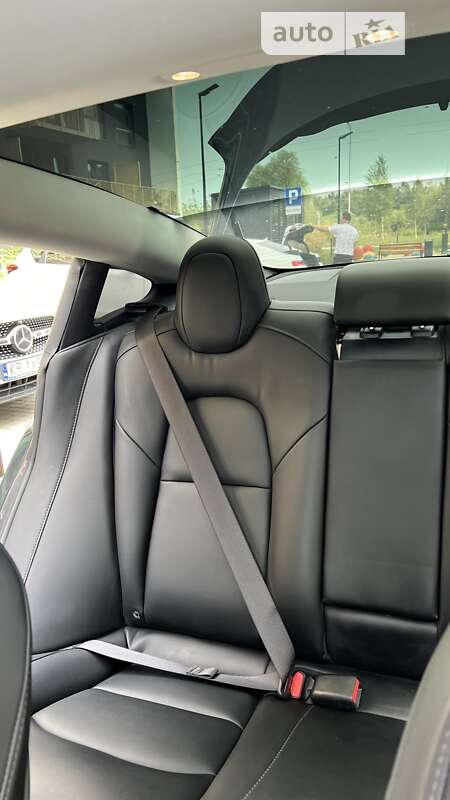 Седан Tesla Model 3 2021 в Харькове