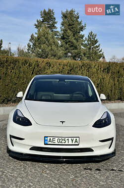 Седан Tesla Model 3 2022 в Днепре