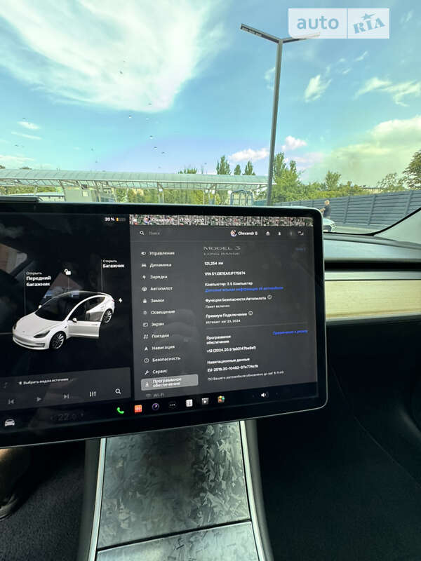 Седан Tesla Model 3 2018 в Черкасах