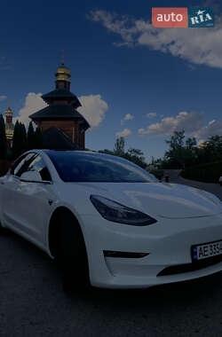 Седан Tesla Model 3 2018 в 