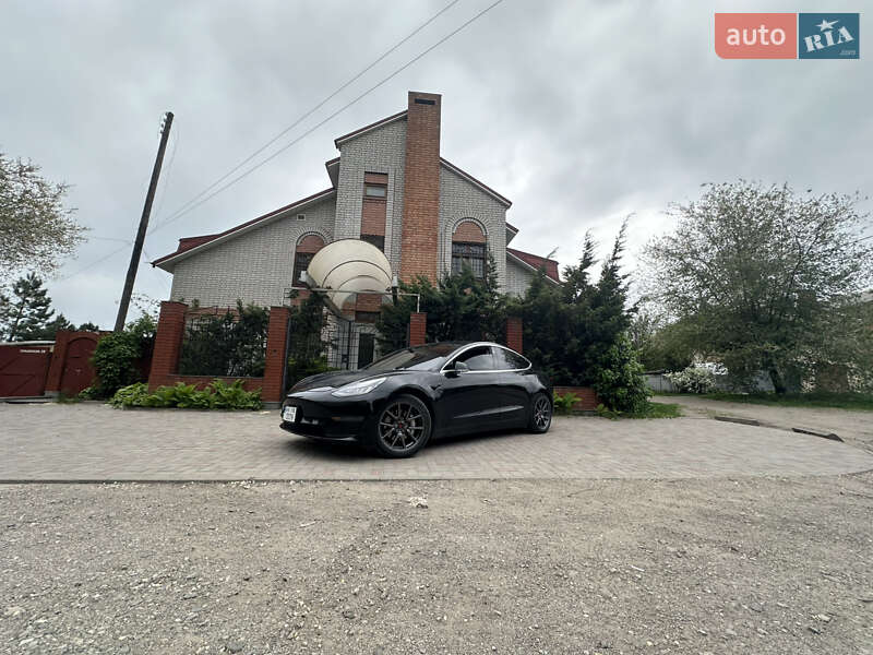 Tesla Model 3 2018