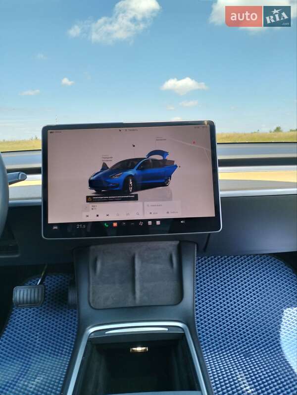 Седан Tesla Model 3 2022 в Миколаєві