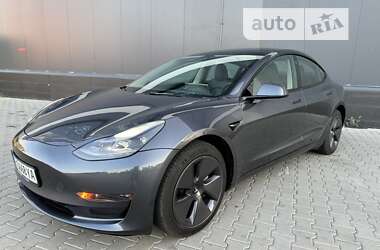 Седан Tesla Model 3 2023 в Києві