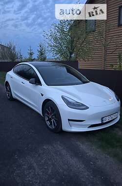 Седан Tesla Model 3 2021 в Украинке