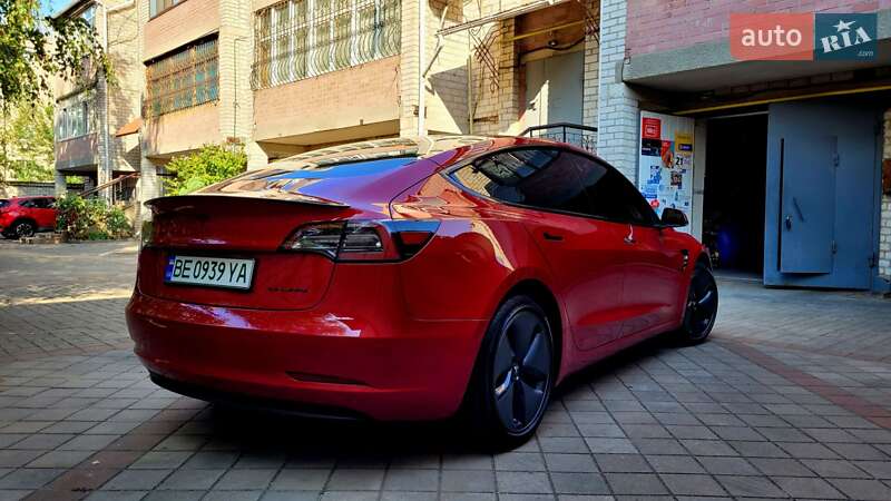 Седан Tesla Model 3 2019 в Николаеве