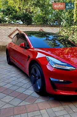 Седан Tesla Model 3 2019 в Николаеве