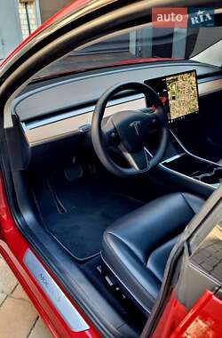 Седан Tesla Model 3 2019 в Николаеве
