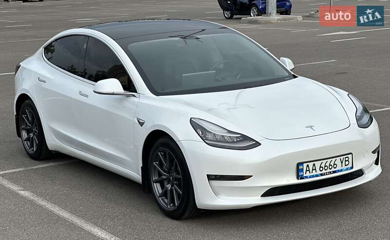 Седан Tesla Model 3 2020 в Києві фото 3 Седан Tesla Model 3 2020 в Києві