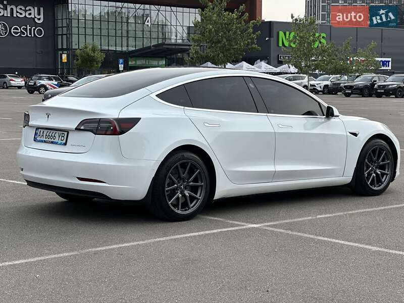 Седан Tesla Model 3 2020 в Києві фото 22 Седан Tesla Model 3 2020 в Києві