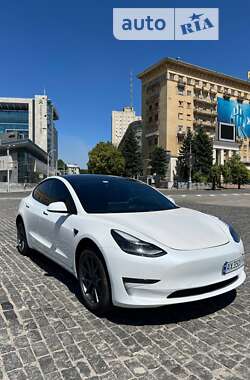 Седан Tesla Model 3 2021 в Харкові