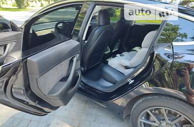 Седан Tesla Model 3 2019 в 