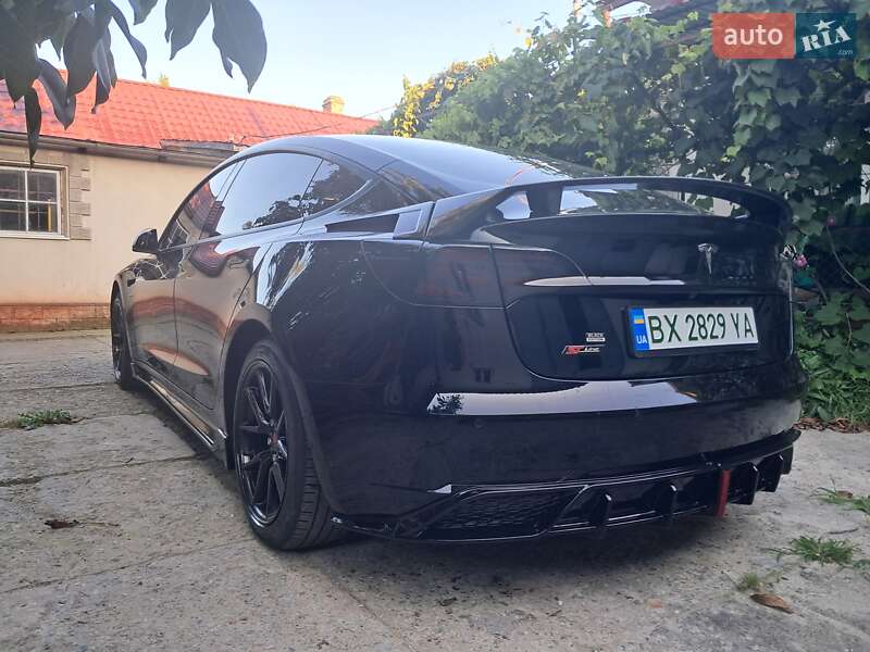 Седан Tesla Model 3 2021 в Каменец-Подольском