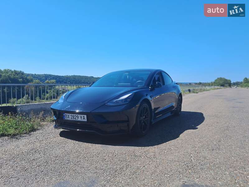 Седан Tesla Model 3 2021 в Каменец-Подольском