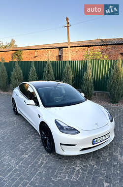 Седан Tesla Model 3 2020 в Киеве