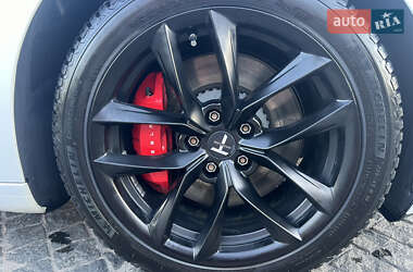 Седан Tesla Model 3 2020 в Киеве
