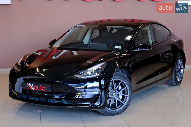 Седан Tesla Model 3 2021 в Одесі