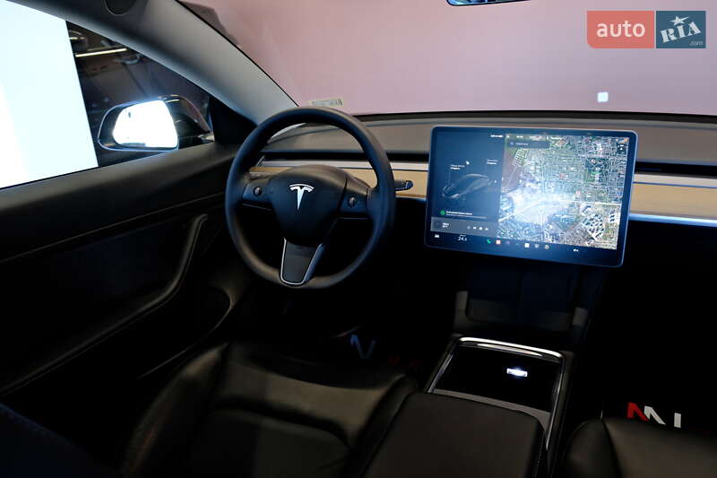 Седан Tesla Model 3 2021 в Одесі