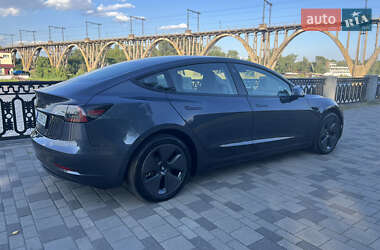 Седан Tesla Model 3 2023 в Дніпрі