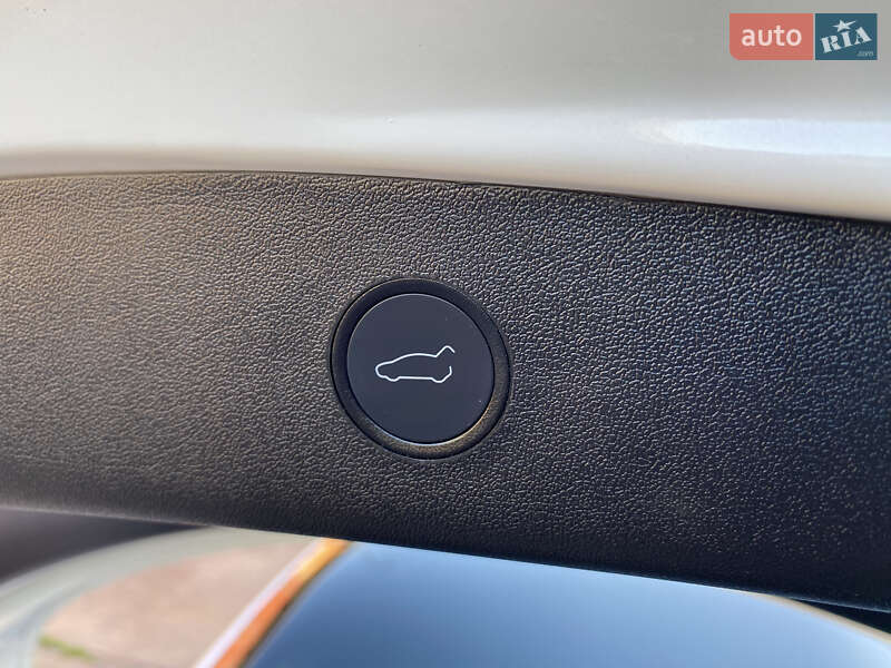 Седан Tesla Model 3 2021 в Хмельницькому