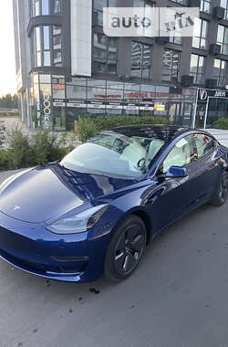 Седан Tesla Model 3 2023 в Києві