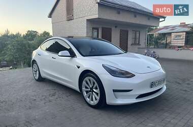 Седан Tesla Model 3 2021 в Львове