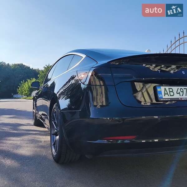 Седан Tesla Model 3 2018 в Вінниці