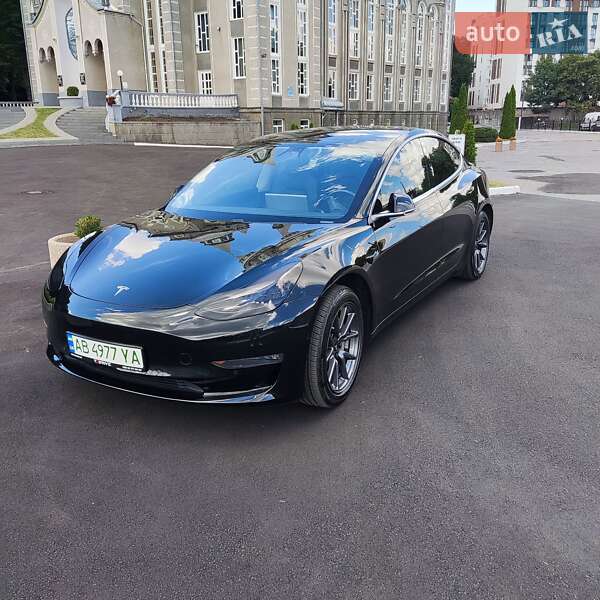 Седан Tesla Model 3 2018 в Вінниці