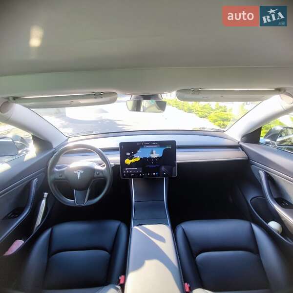 Седан Tesla Model 3 2018 в Вінниці