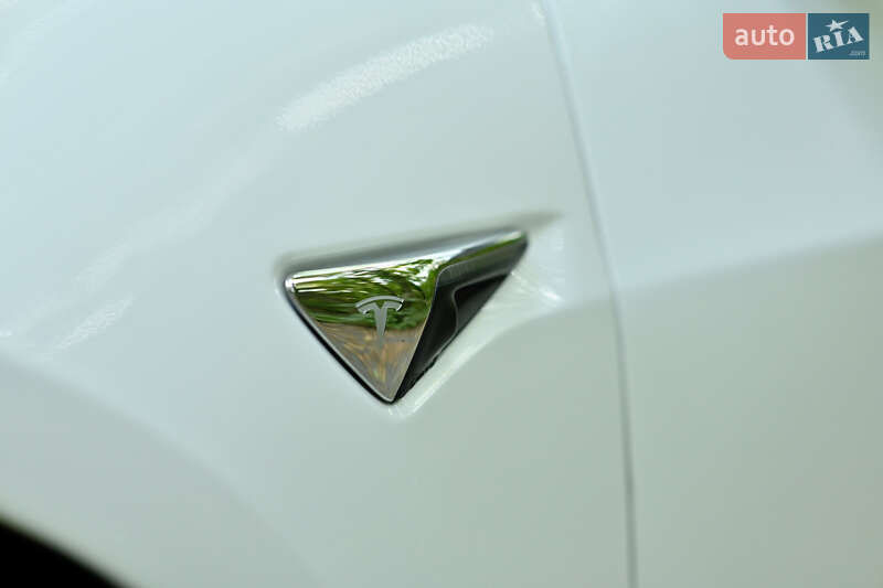 Седан Tesla Model 3 2019 в Луцке фото 3 Седан Tesla Model 3 2019 в Луцке