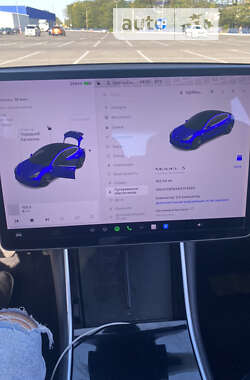 Седан Tesla Model 3 2018 в Одесі