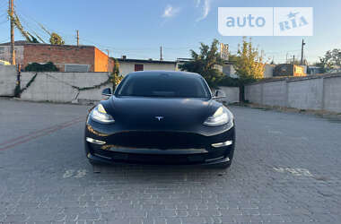 Седан Tesla Model 3 2018 в Первомайську