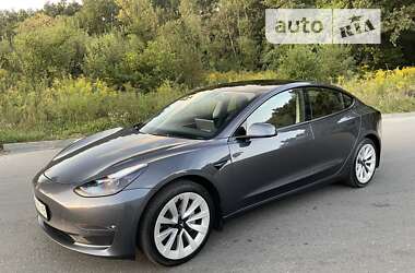 Седан Tesla Model 3 2022 в Львове