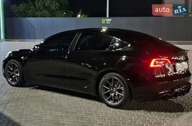 Седан Tesla Model 3 2019 в 