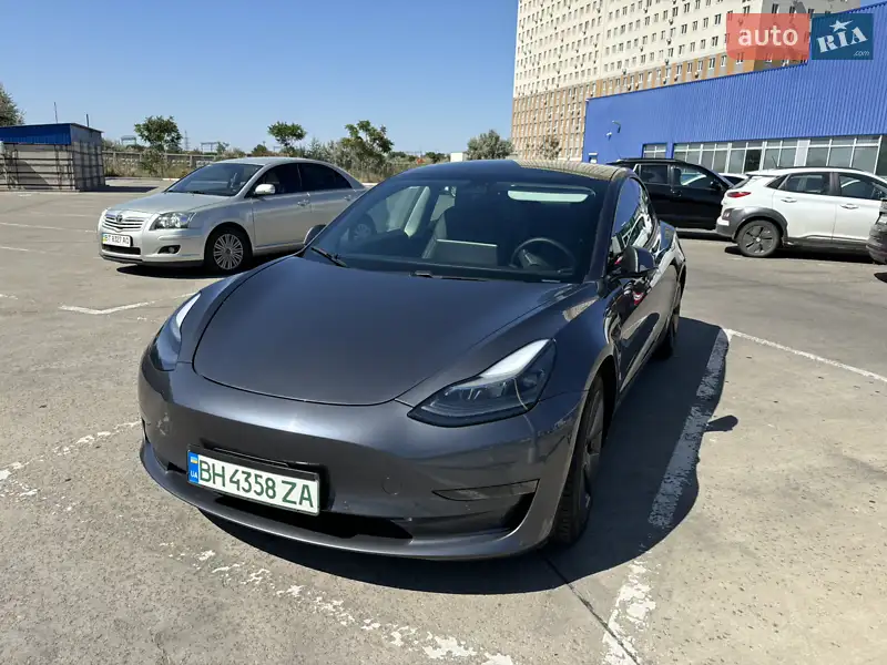 Tesla Model 3