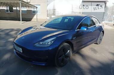 Седан Tesla Model 3 2019 в Одессе