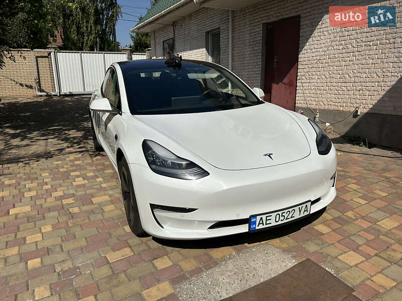 Седан Tesla Model 3 2018 в Кривому Розі